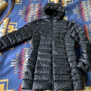 Eddie Bauer Down Hooded Puffy Jacket EUC